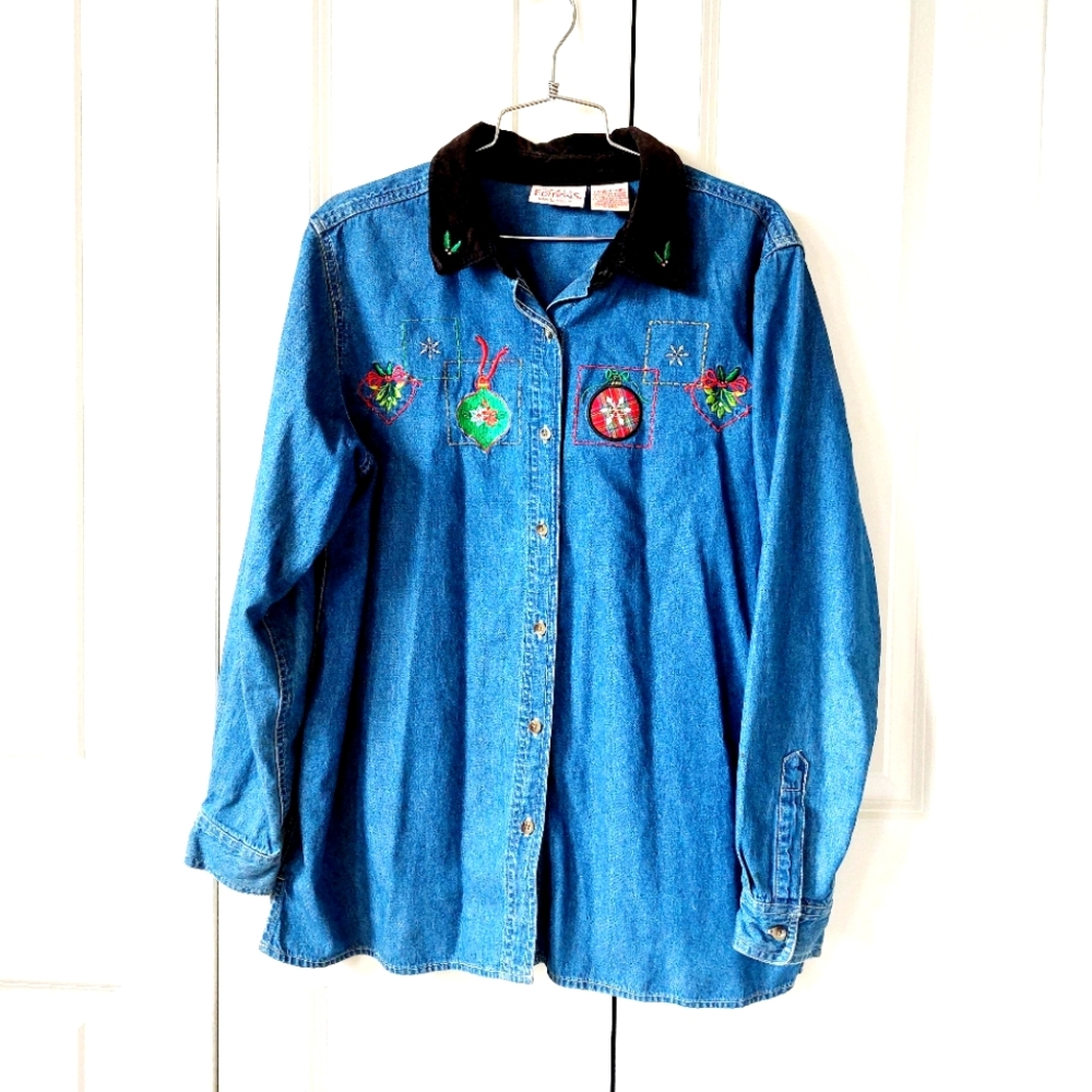 Mistletoe & Christmas Ornaments Chambray Shirt Basic Editions Large